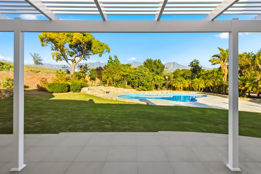 4 Bedroom Property for Sale in Golden Hill Western Cape